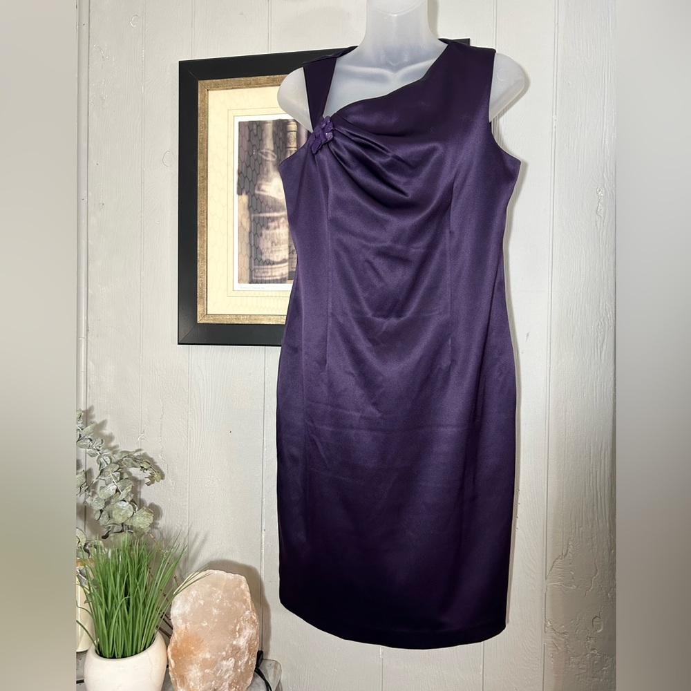 Stunning purple one-shoulder satin dress. Size 8.